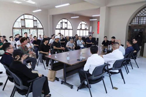 點(diǎn)墨鑿刻頌延安——木刻版畫在弘揚(yáng)革命精神中的作用與美術(shù)輔導(dǎo)服務(wù)